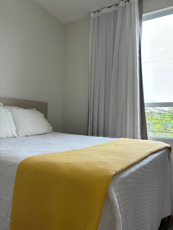 غرفة كلاسيكية | مساحة عمل للكمبيوتر المحمول ومكواة/لوح كي وواي فاي مجانًا وملاءات أسرّة