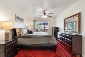 3 chambres, fer et planche à repasser, Wi-Fi gratuit, draps fournis
