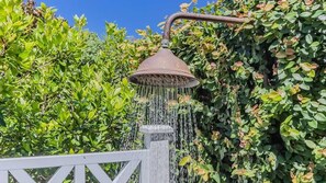 Property grounds - The Jasmine Gate (Casuarina)