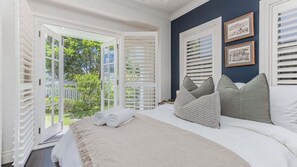 5 chambres, fer et planche à repasser, Wi-Fi gratuit, draps fournis