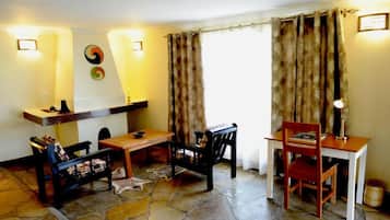Rideaux occultants, Wi-Fi gratuit, draps fournis