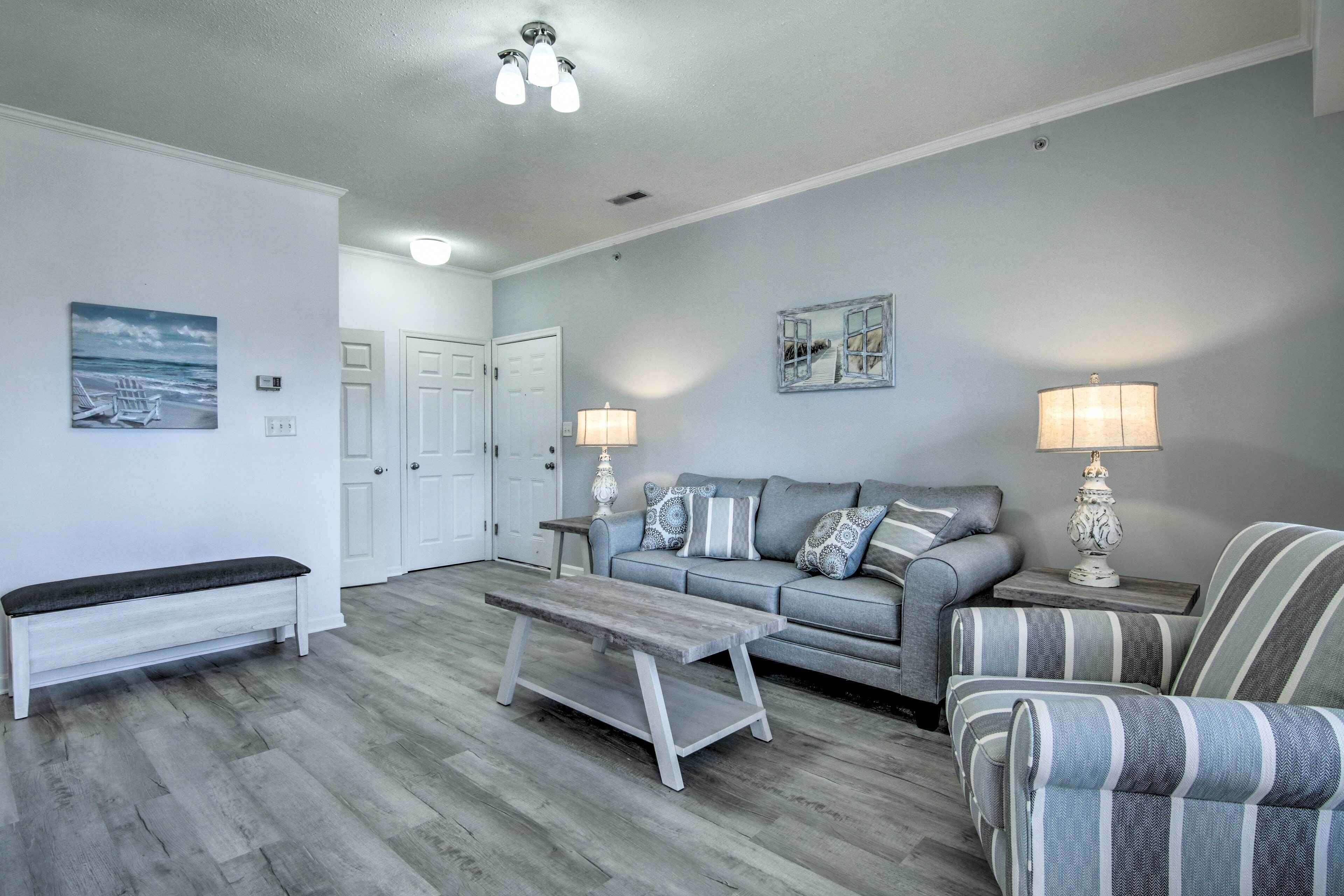 Gorgeous Lewes Getaway ~ 3 Mi to the Beach!