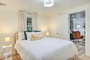 2 Schlafzimmer, Bügeleisen/Bügelbrett, Reisekinderbett, kostenloses WLAN