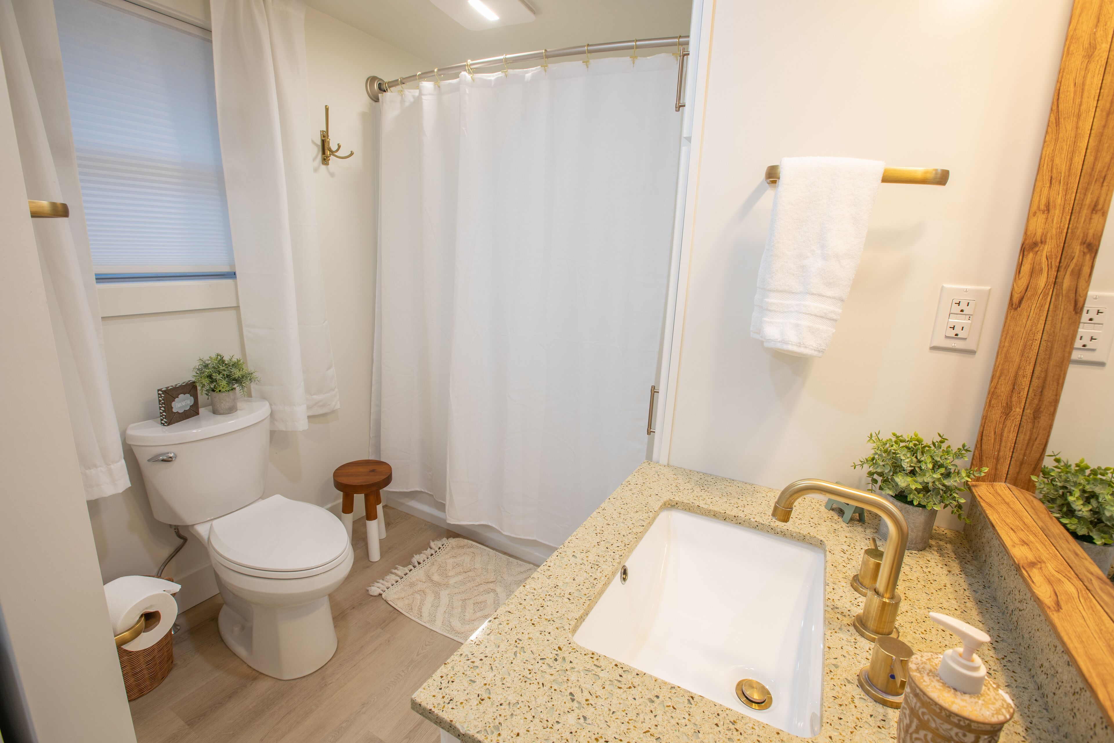 Peaceful Wooded Getaway