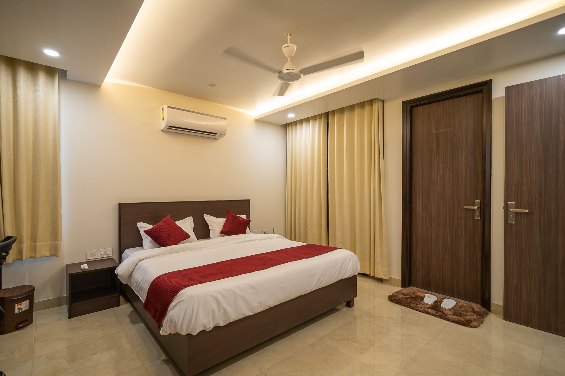 superior double room | in-room safe, soundproofing, bed sheets