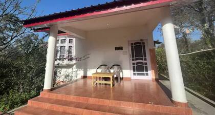 Hipostel Cottages Bir