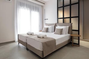 4 bedrooms, in-room safe, iron/ironing board, travel cot - Mirena Luxury Living - Casa di Maria (Αφάντου)
