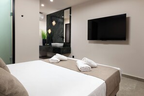 4 habitaciones, tabla de planchar con plancha y wifi gratis 
