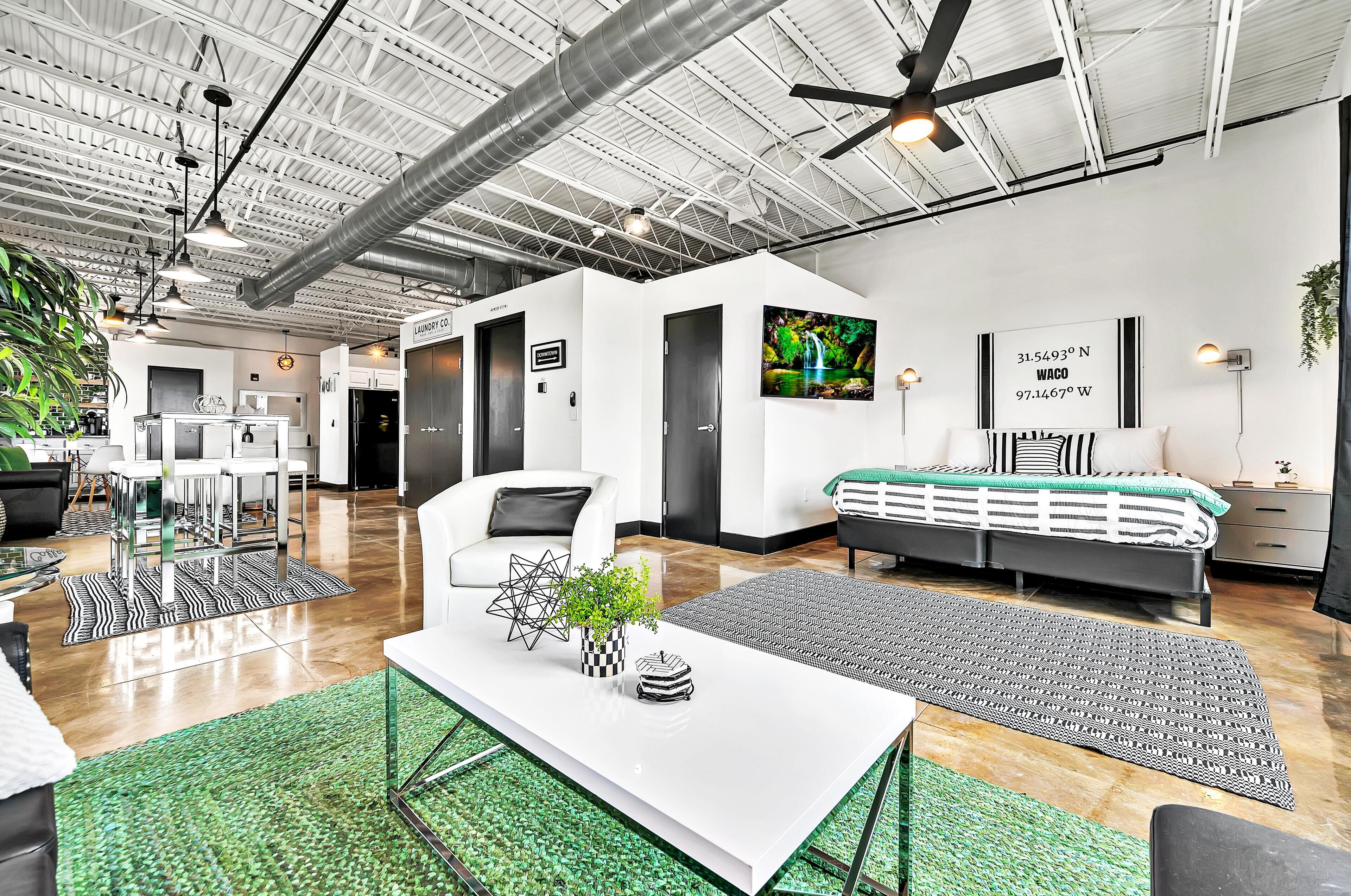 1 chambre, fer et planche à repasser, Wi-Fi gratuit, draps fournis