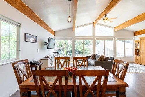 Peaceful Loft near BYU and Slate Canyon - 1.5 mile