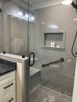 Combined shower/tub
