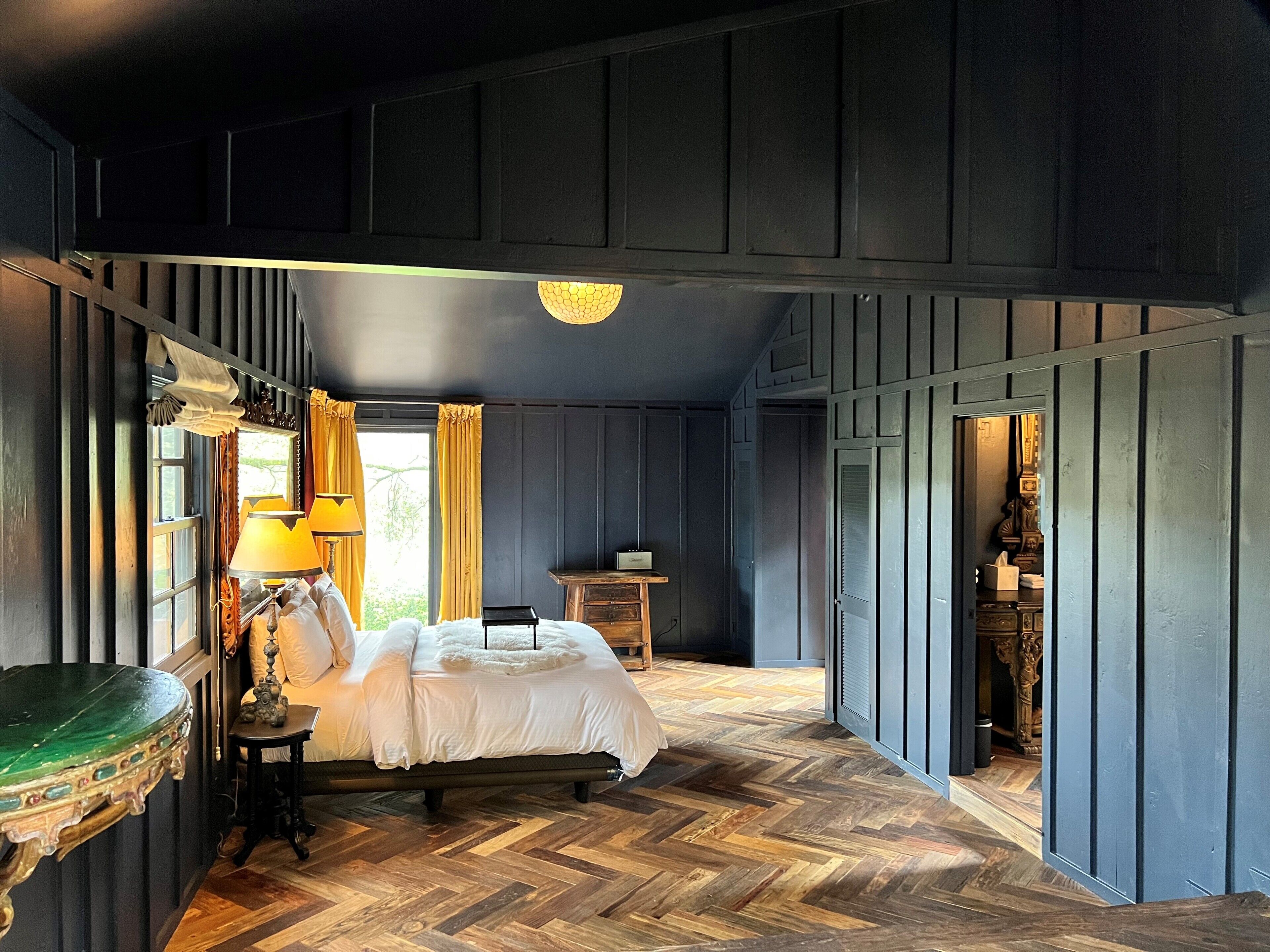 Bungalow with Cedar Hot Tub