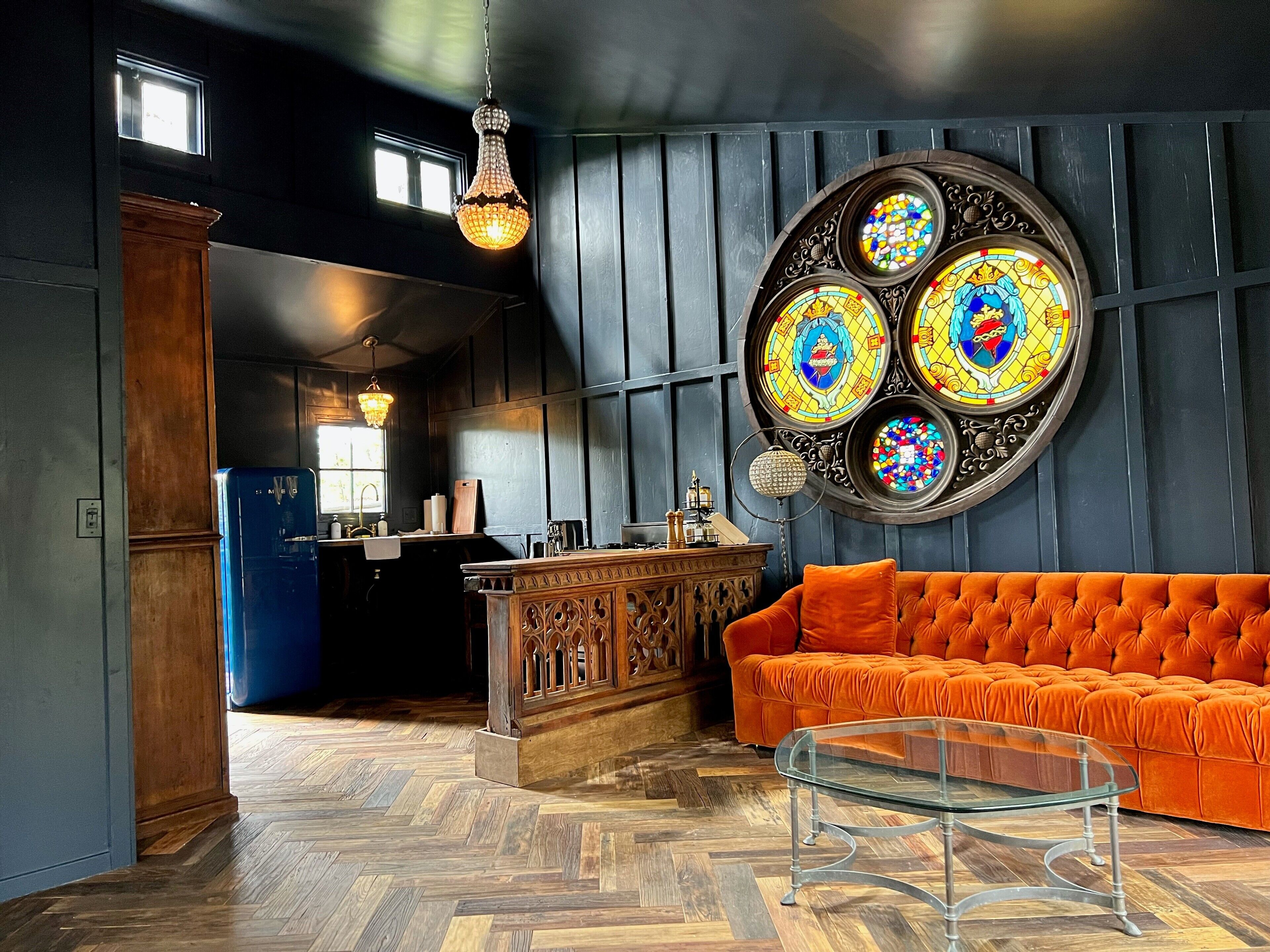 Bungalow with Cedar Hot Tub