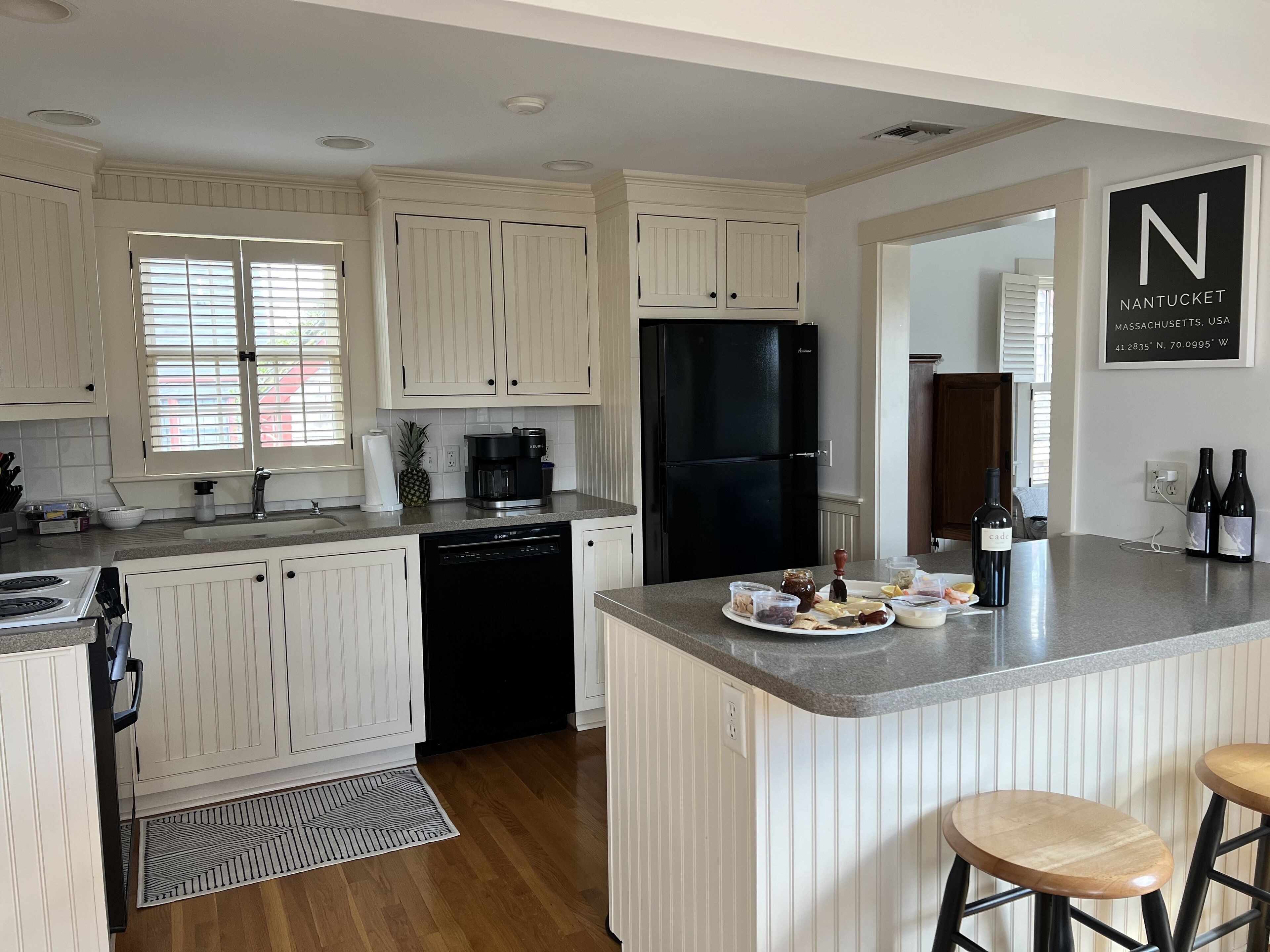 NEW! In town 3 bed/2 bath home, well appointed w large yard and parking, + bikes