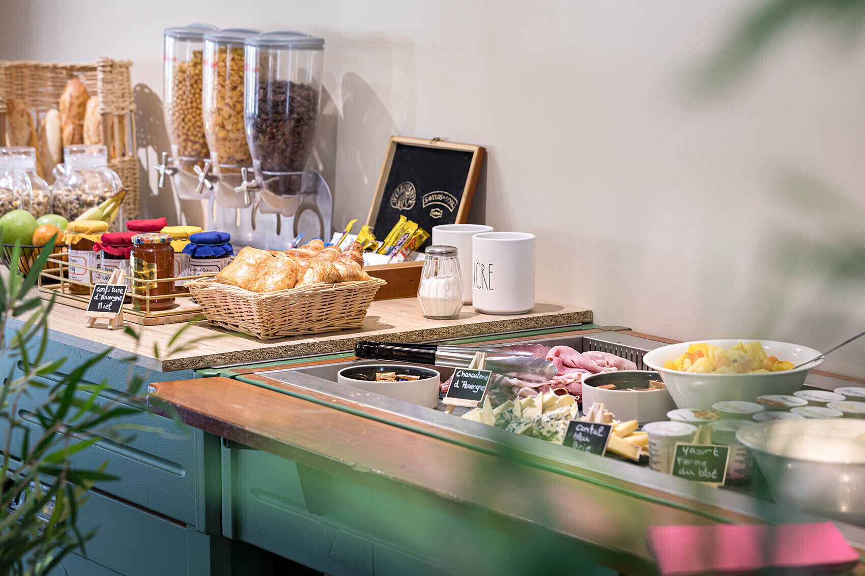 Daily buffet breakfast (EUR 12 per person)