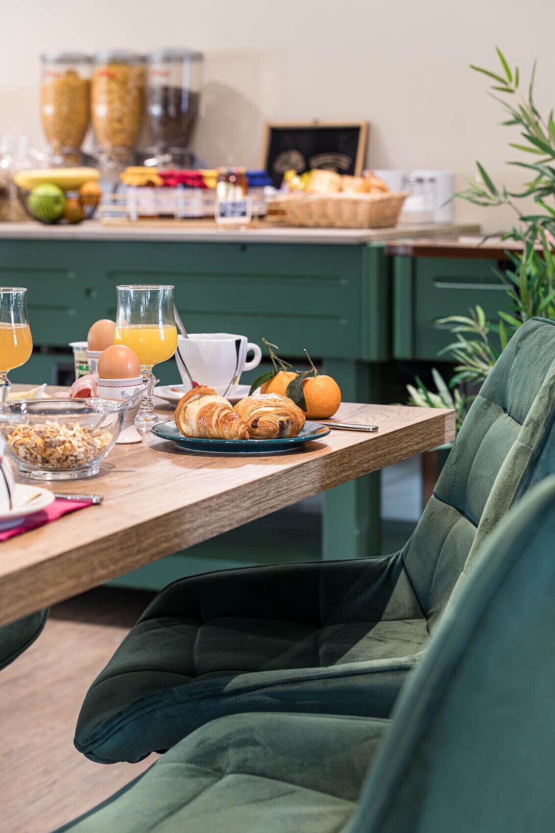 Dagelijks ontbijtbuffet (EUR 12 per persoon)