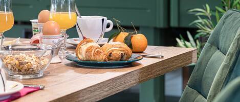 Daily buffet breakfast (EUR 12 per person)