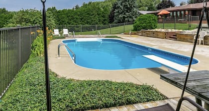 Pompey Hills w/pool - 15 minutes from Syracuse