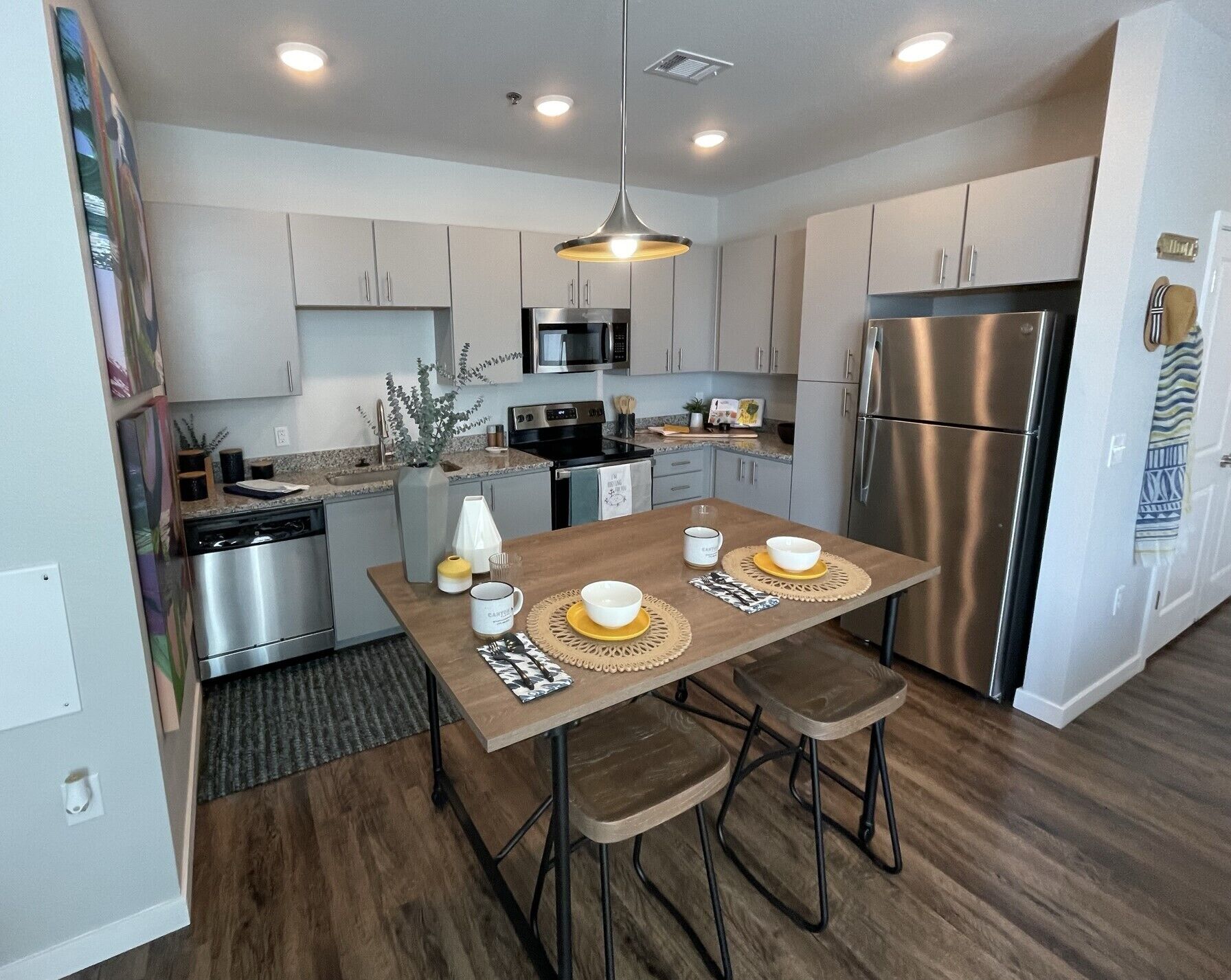 Barsala - Premier 3BD minutes from U. Nevada, w/ Fully-Equipped Fitness Center