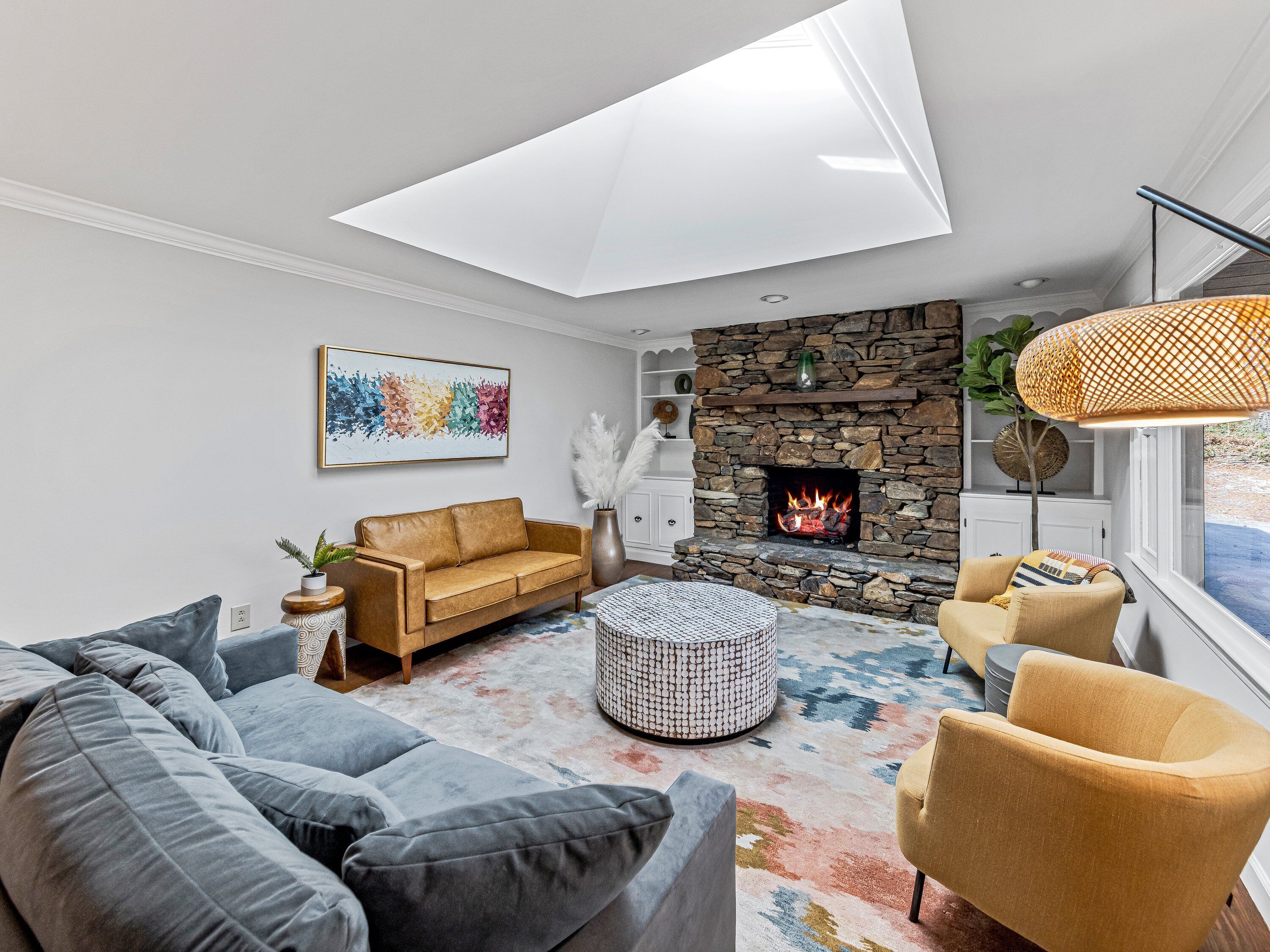 Modern Luxury Woodland Hendo Haven w/ hot tub