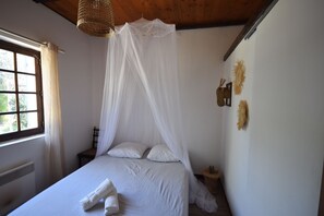 2 bedrooms, free WiFi, bed sheets, wheelchair access