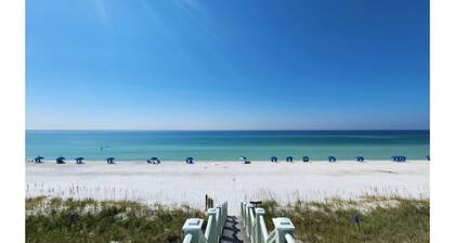 Welcome to Idlewild South! Steps to both downtown and the beach.