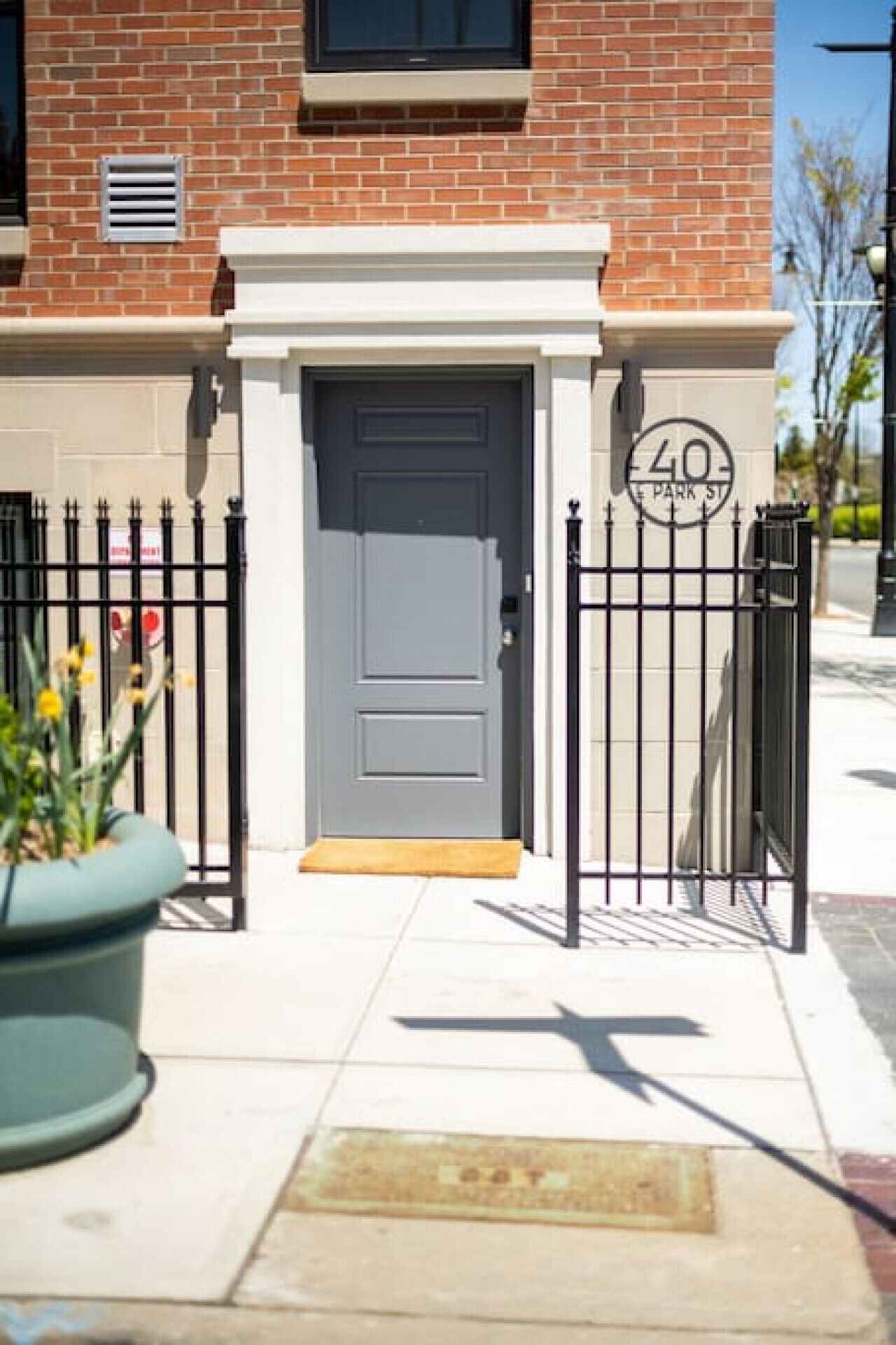 PRIVATE LUXURY APT IN THE HEART OF NEWARK