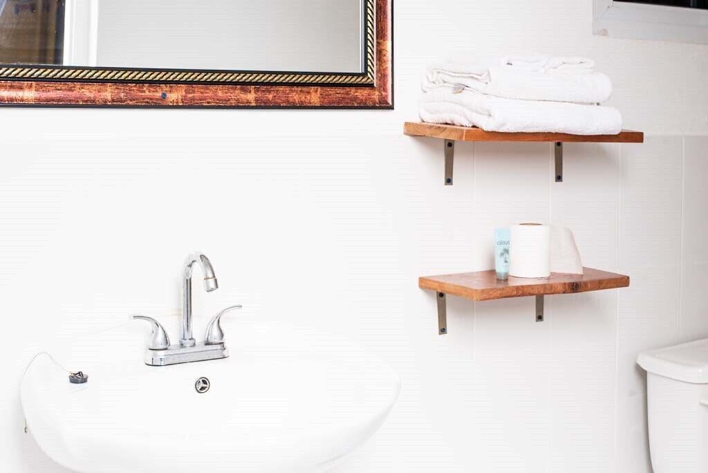 shower, free toiletries, towels, soap