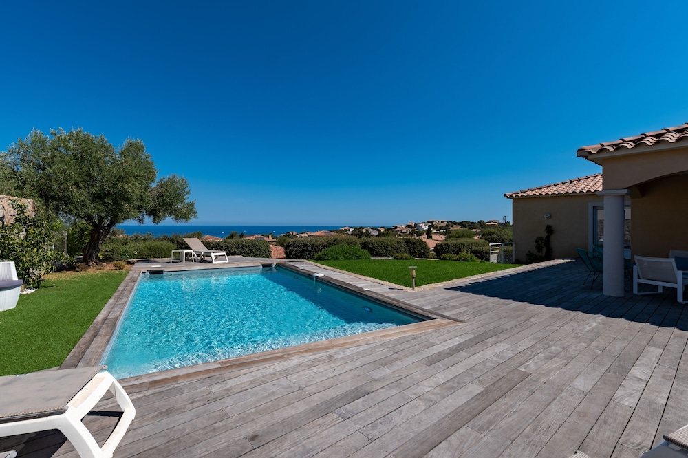 Villa Acula - Five Bedroom House, Sleeps 10