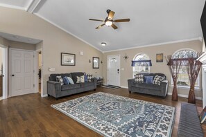Smart TV, fireplace, foosball, books - O'Fallon Edge Oasis- 4bd/3bt, Wooded Backyard, Office, Great Family Getaway  (O'Fallon)