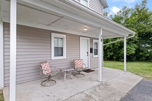 Exterior - Village of Fairport - 2 BDRM w/Onsite Parking (Fairport)