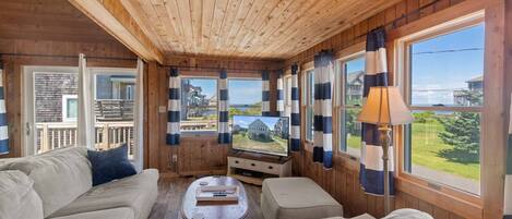 Télévision, baby-foot