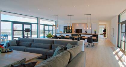 5-sterren Landhuis met zwembad en jacuzzi