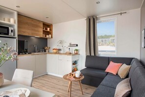 Fernseher, Tischtennisplatte