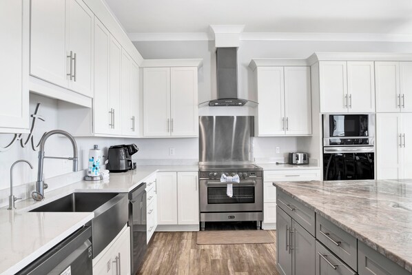 冰箱、烤箱、洗碗机、茶具/咖啡用具