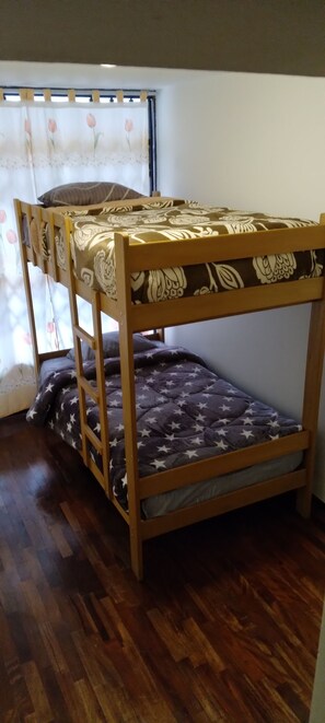 4 bedrooms, WiFi