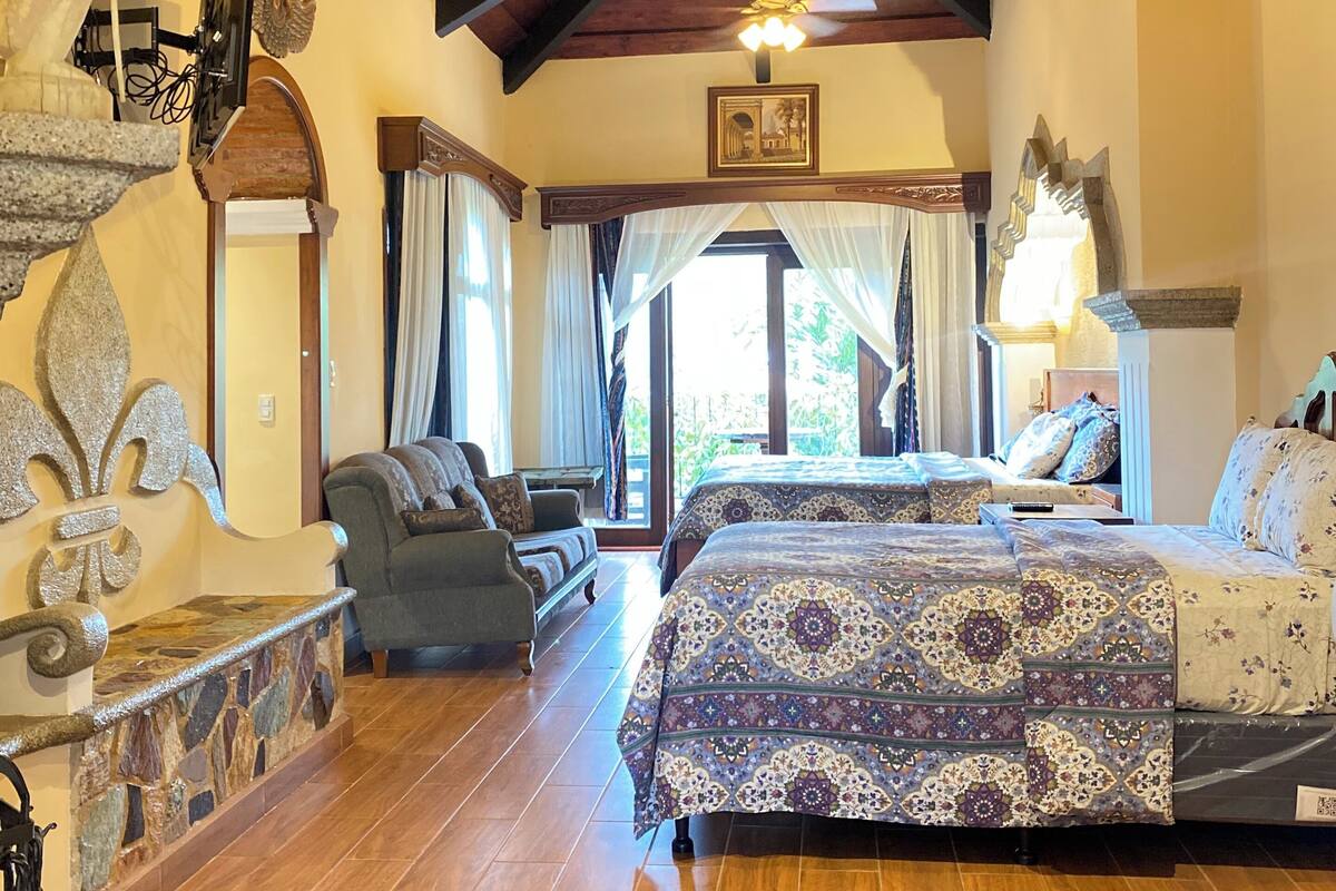 Family Double Room | Down comforters, Select Comfort beds, WiFi (free)