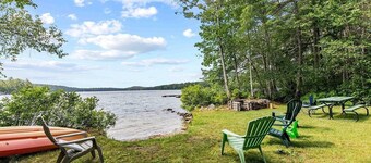 Spacious Trickey Moose Family Retreat - Woodstove, Firepit, Kayaks, Water Access