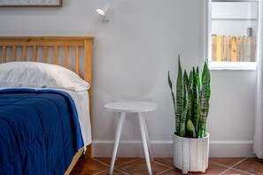 2 bedrooms, desk, iron/ironing board, WiFi - ★ NEW ★ Serene Retreat | Private Patio & Pool ★ (Sarasota)