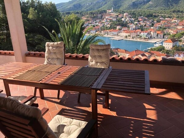 Terrace/patio - Bellavista 4 star apartment with big terrace and see view (Jelsa)