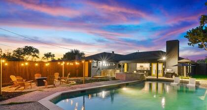 Posh 6BR/3B Home with Pool, Media/Game Room & Hot Tub