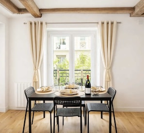 تناول الطعام