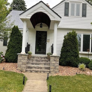 Exterior detail - Villa @ 220 (Fairview Park)