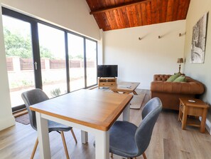 Fridge, dishwasher, electric kettle, toaster