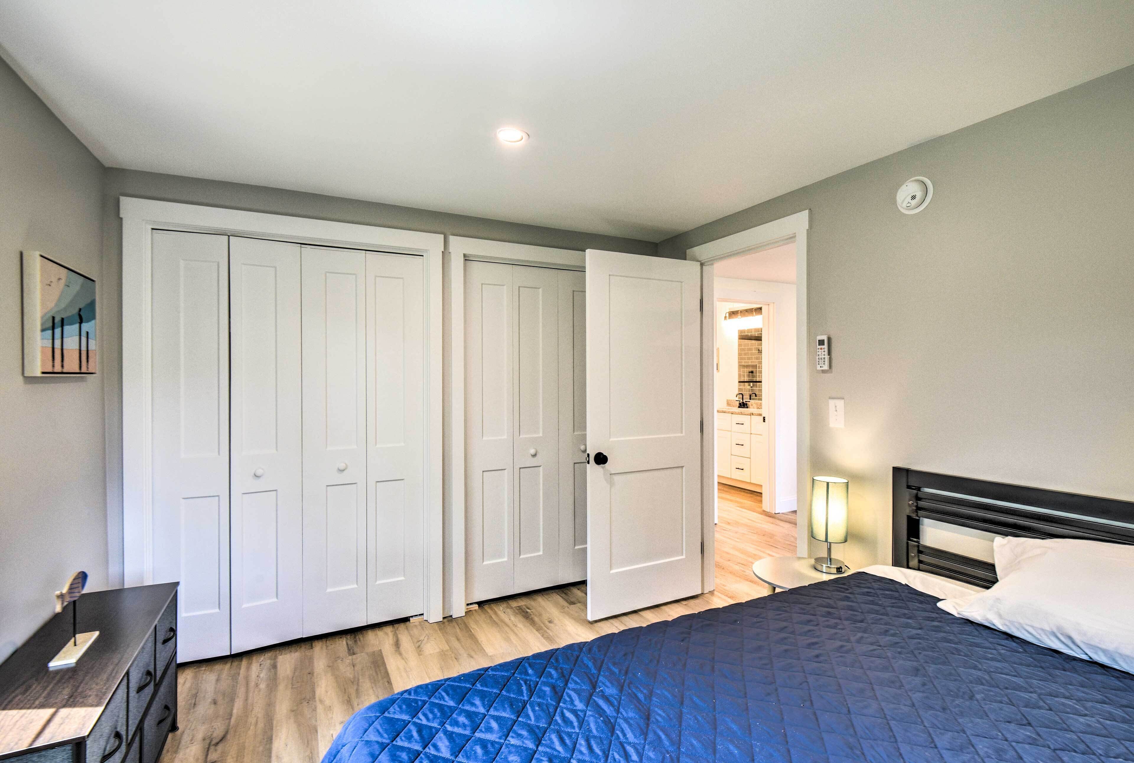 Cozy Wells Getaway w/ Porch - 4 Mi to Beach!