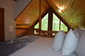 2 soverom, strykejern/-brett, wi-fi og sengetøy