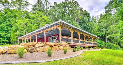 Secluded Brownsville Cabin w/ Deck & Fire Pit