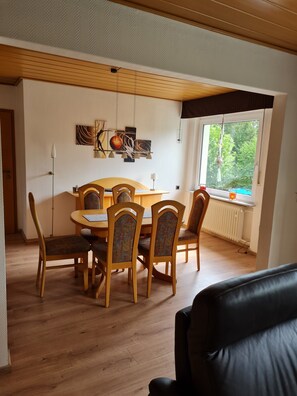 Dining - Living on the Roman route, 75 sqm, next to the Hellinghauser Mersch nature reserve (Hellinghausen)