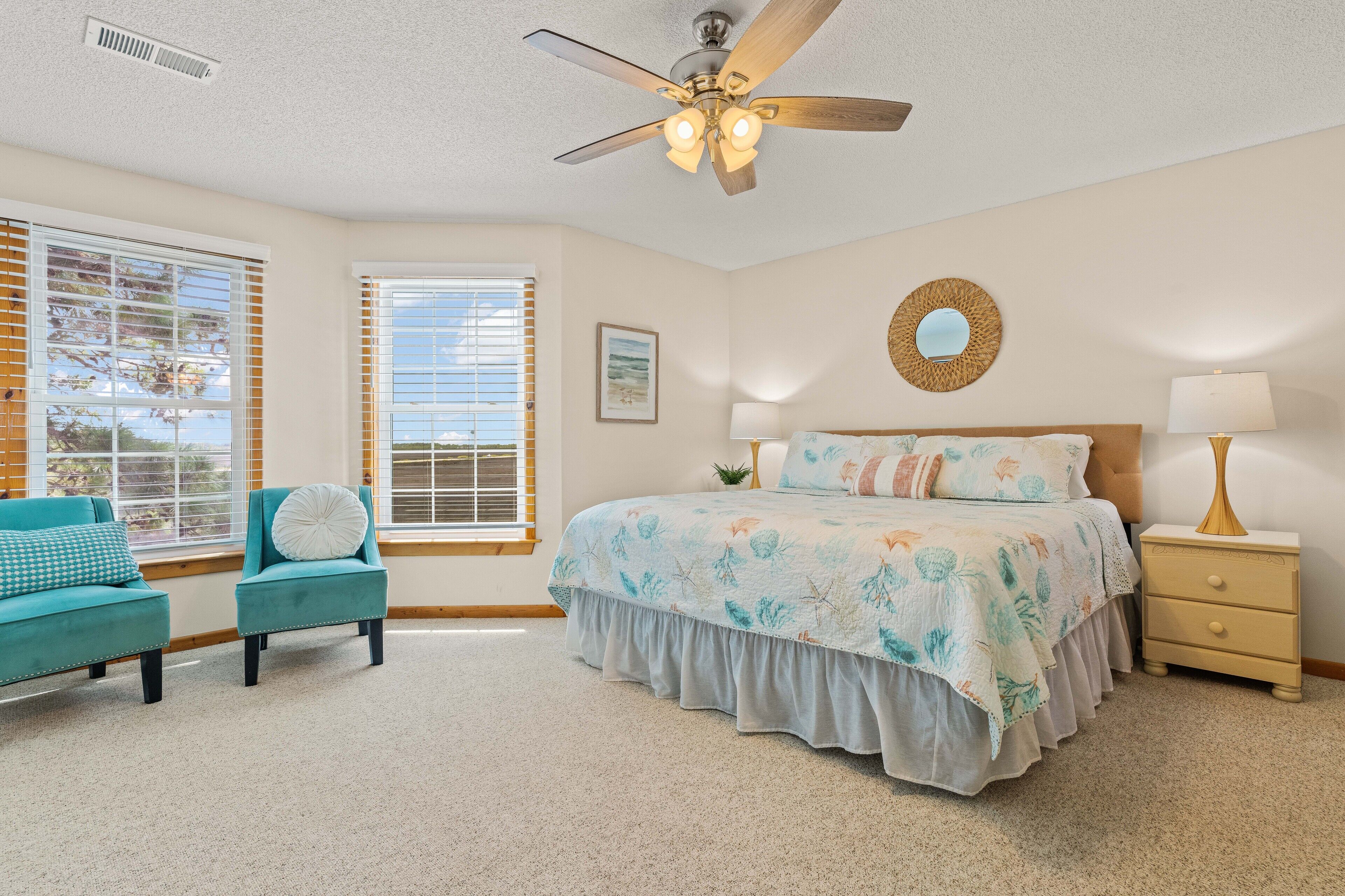 New Listing🌟Waterfront🌟Boat Slip, Dogs ✔️, Fishing, Shared Pool, Beaches🌊☀️🐬