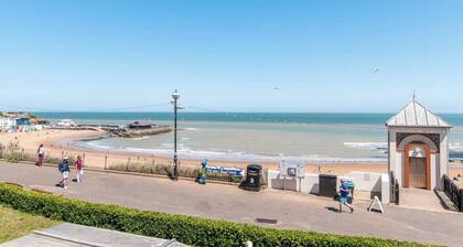 Serenity by the Sea - Broadstairs